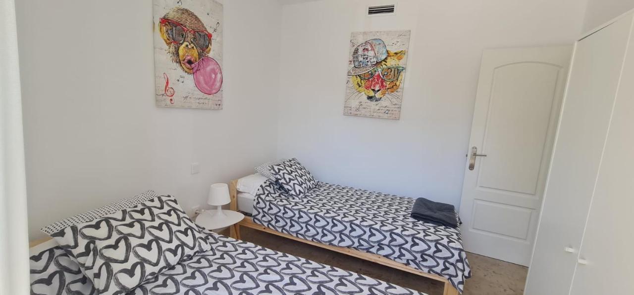 Small Oasis - Appartement 6 Personnes Manilva Exterior photo